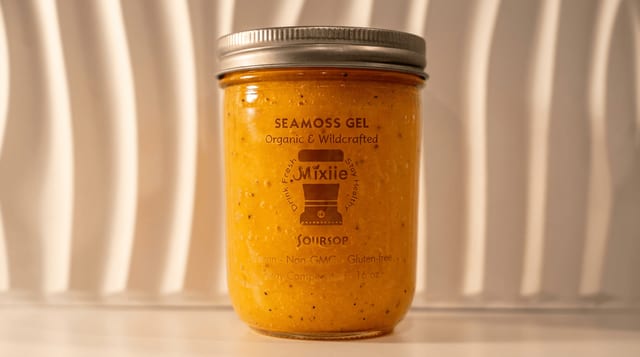 Golden Seamoss Gel — Soursop (16 oz Jar).